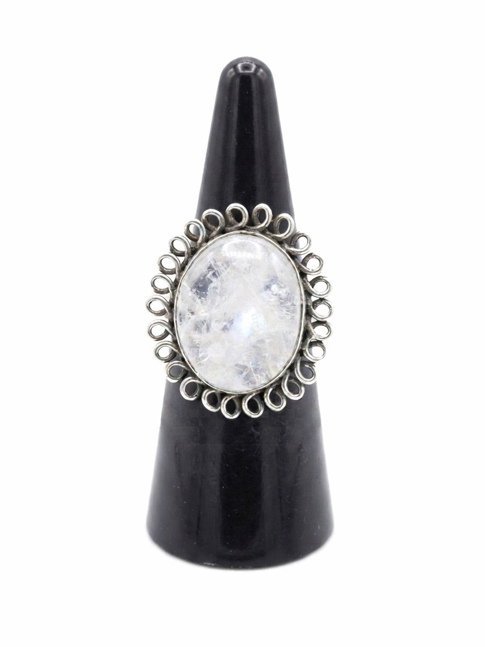 New Artisan Rare Natural Milky Quartz 925 Sterling Silver Oval Beaded Bezel Ring